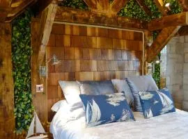 Tennox Boathouse - Ukc4438