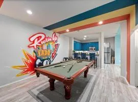 Modern 3-Story Townhome w Pool Table, Sleeps 10 Near Stadiums