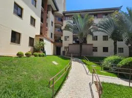 LIFE RESORT, A BEIRA DO LAGO PARANOÁ, CONDOMÍNIO COMPLETO, RESTAURANTE, LAVANDERIA, ACADEMIA, ACESSO AO LAGO, APTO COM WI-FI, SMART TV, AR CONDICONADO, GELADEIRA By REI DOS FLATS