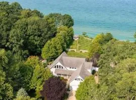 Spacious A-Frame with Lake Michigan Views & Hot Tub-Family Friendly