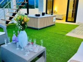 Encanto del Llano Luxury Apartment with Jacuzzi Terrace