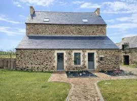 Lovely holiday cottage in Corseul