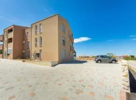 Apartments by the sea Nin, Zadar - 25012