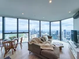 Puddings Home Sky City & Sea Views 3BR Pool Gym