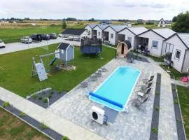 Holiday homes with pool, jacuzzi and sauna