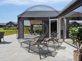 Stunning Home In Hasle With Sauna, pezsgőf&uuml;rdővel rendelkező sz&aacute;lloda Hasl&eacute;ban