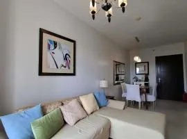 Cozy Hotel-Style 1 Bedroom Unit 5L at Eastbay Residences by Rockwell