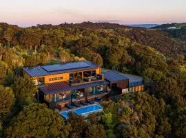 Kaitiaki Lodge - Private pool & Spa