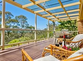 Azimuth - Spacious Family Retreat with City Views