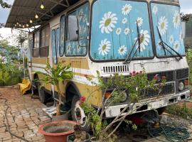 NamBanhomestay&cafe Linh Ẩn Tự – hotel w mieście Namban