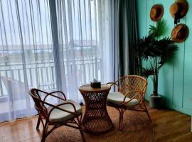 Lavila Green City Tân An, hotel v destinácii Bình Xuân