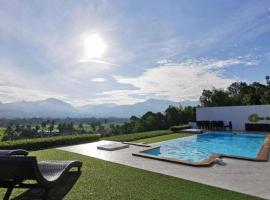 C View Home, hotelli kohteessa Ban Ket