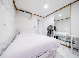 Hasen Hotel, hotel a Sandwi