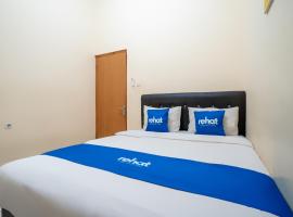 Rehat at Siliwangi Guest House, hotel in Padayungan