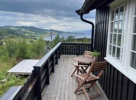 8 person holiday home in frosta, готель у місті Vollen