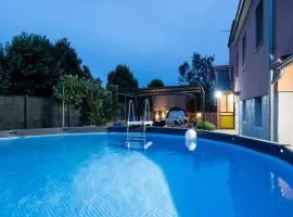 Apartment in Vodnjan with Pool & Jacuzzi