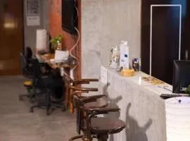 Hoppers Place Donmuang Hostel