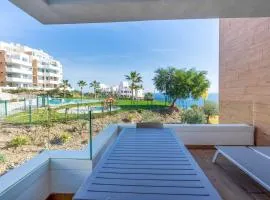 Luxury Pool View Apartment Isea 1111