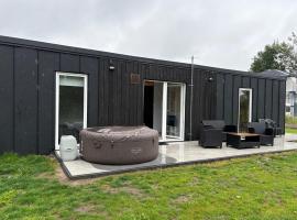 Domek nad strugą, хотел в Halinow