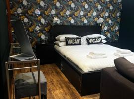 Stable Yard Rooms, hotel in Richmond