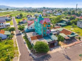 Khách Sạn Xanh, hótel í Ha Tinh