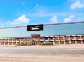 Kosamri में, होटल Townhouse GIDC Ankleshwar Formerly Studio 60
