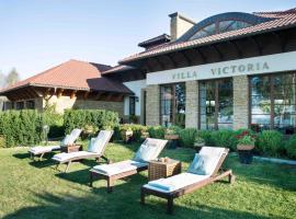 Villa Victoria, hotel in Rydzewo