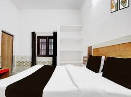 Hotel O by OYO KIGHT VIEW, hotel v destinaci Morádábád