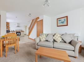 Spacious Self Contained Annexe with Parking - Pass the Keys, готель у місті Chinnor