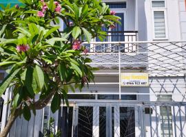 Long Homestay Xuyên Á - Hotels, hotell sihtkohas Ðức Hòa