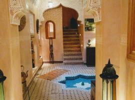 Riad Fadela, viešbutis mieste Džadida