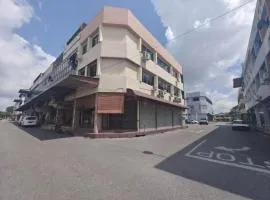 SPOT ON 90793 Kim Yong Stay