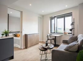 StayCozy at Enclave Croydon, hotel a Croydon