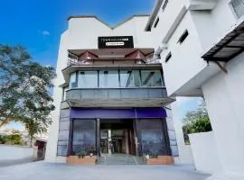 Townhouse Oak Clock Tower Formerly Hotel Ambassador