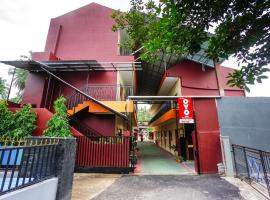 OYO 1720 A2b Residence, hótel í Malalayang