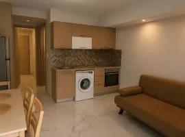 Sunny Stay Luxury Ground Floor Apartment