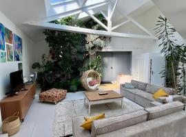 Atelier Audusson - Espace atypique aux jardins intérieurs, hotel u gradu Anže
