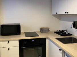 Yksiö Koulukadulla - autopaikka - Wi-Fi, hotel a Seinäjoki