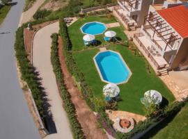 Triopetra Luxury Villas Fournou Lago up to 12 guests, hotel a Triopetra