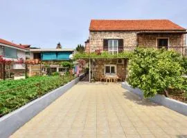 Studio apartment in town center