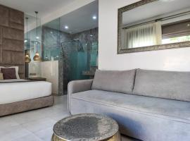 Aman Bungalow - pool, not overlooked, hotel i Marrakech