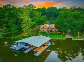Camdenton Lake - Boat Dock, Lake Access & Patio
