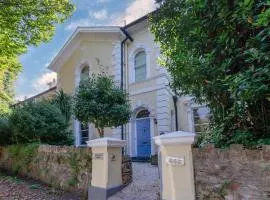 5 Bed in Torquay oc-rutlod