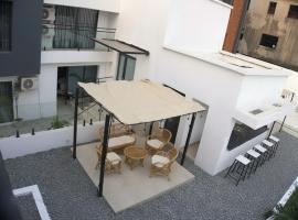 The Estoria Lagos, מלון באיקג'ה