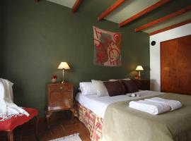 Hostería Lunahuana, hotell i Tafí del Valle