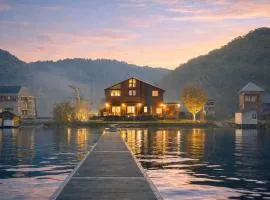 The Lake House 野尻湖
