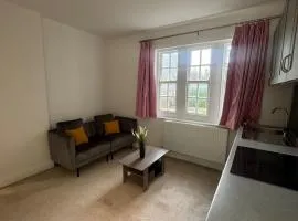 Cozy 1BR Next to East Finchley Station, N2