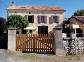 Maison de vacances Chez Roger，Sorges的飯店