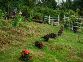 Cerro Lodge & Gardens