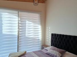 Hermosa cabaña en curacavi, готель у місті Меліпілья